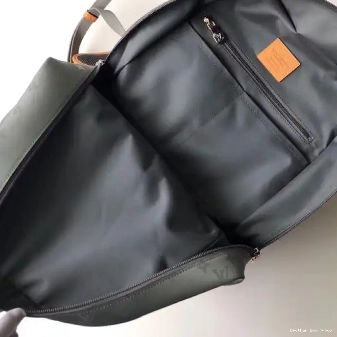 Brother Sam Yupoo 19T1L0644 Bags LV 0323